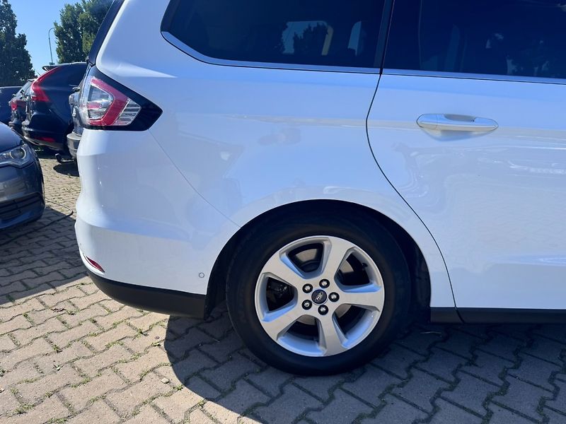 Ford Galaxy (2016) 2,0 TDCI 132KW 1. MAJ TITAN 7X - fotka 15 z 50