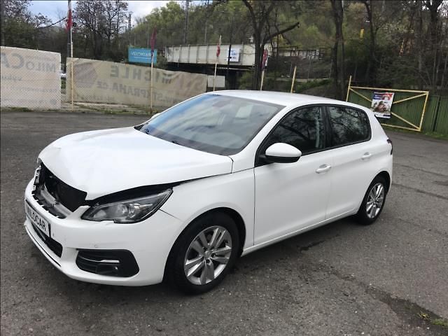 Peugeot 308 1.2 i 81 kW 95 000 km ČR 1.m - fotka 1 z 15