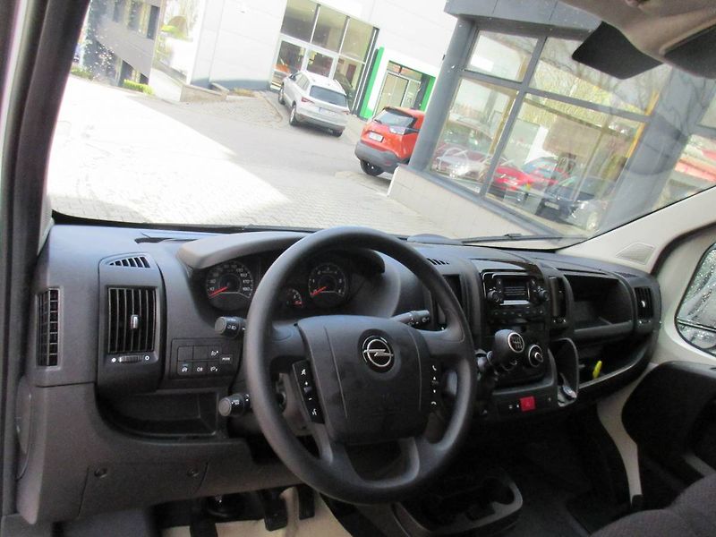Opel Movano Van 3500 L3H2 2.2CDTI 103kW/14 - fotka 11 z 21