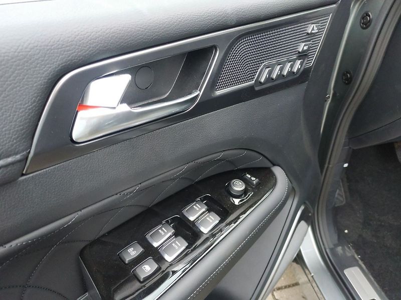 KGM Rexton 2.2 PREMIUM 4WD AT, SKLADEM - fotka 8 z 34