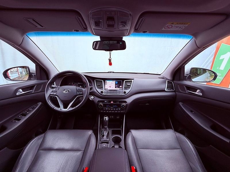 Hyundai Tucson 2.0 CRDi 4x4 Aut. Premium, ČR - fotka 18 z 35