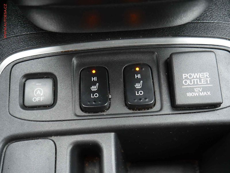 Honda CR-V (2015) 1.6D-TEC 4x4, 2.maj,ČR - fotka 17 z 19