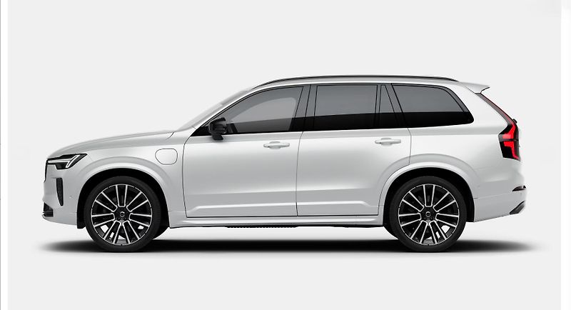 Volvo XC90 (2026) T8 AWD AUT RECHARGE DARK PLUS - fotka 2 z 14