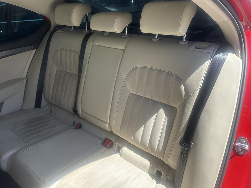 Škoda Superb (2020) 2.0 TDI rezervace - fotka 12 z 30