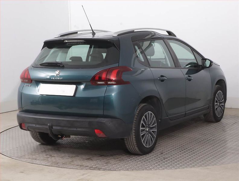 Peugeot 2008 (2018) 1.2 PureTech, Serv.kniha - fotka 5 z 16