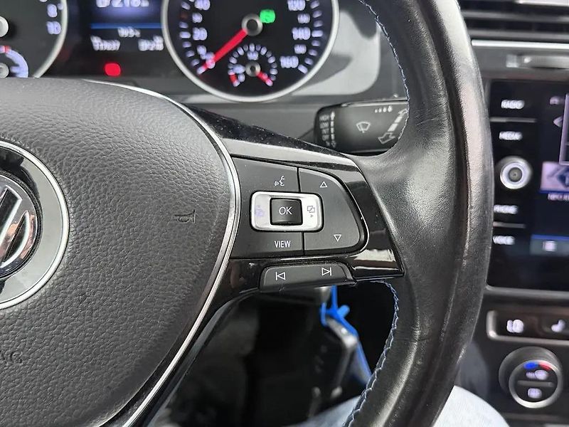 Volkswagen e-Golf 100kW Edition ACC 1.Maj DPH - fotka 5 z 12