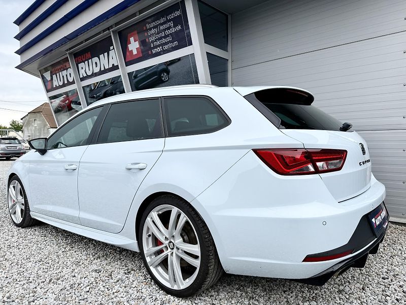Seat Leon 2,0 ST Cupra REZERVACE - fotka 13 z 50