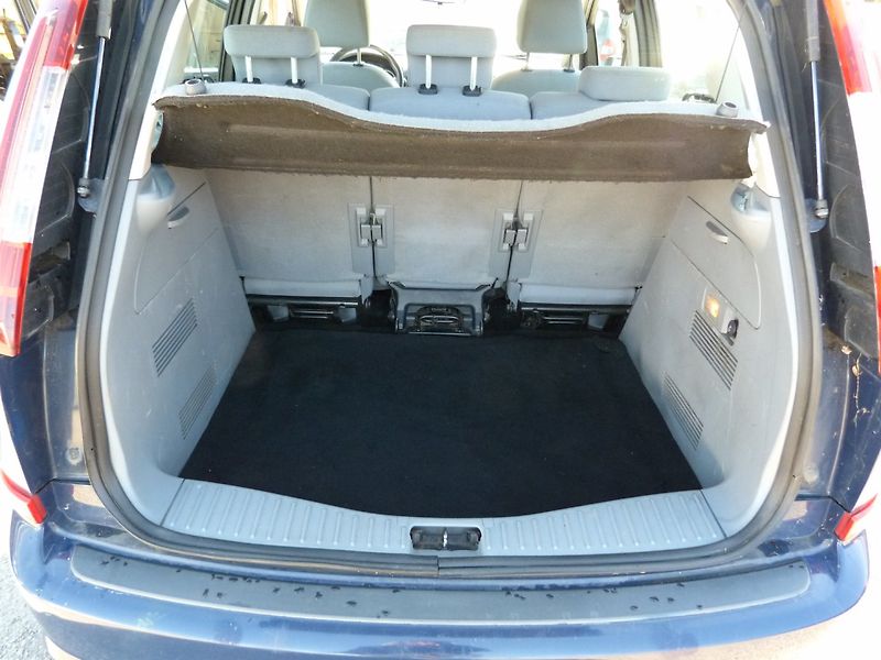 Ford C-MAX 1.8 TDCI - fotka 14 z 17