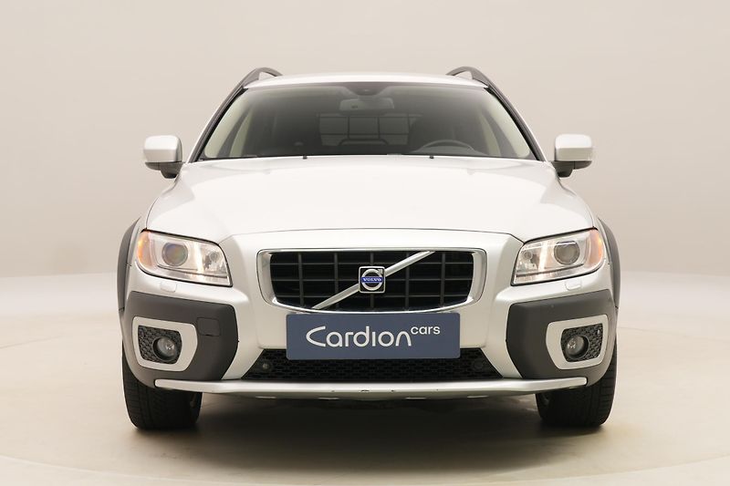 Volvo XC70 3.2 AWD MOMENTUM AUT CZ - fotka 14 z 42