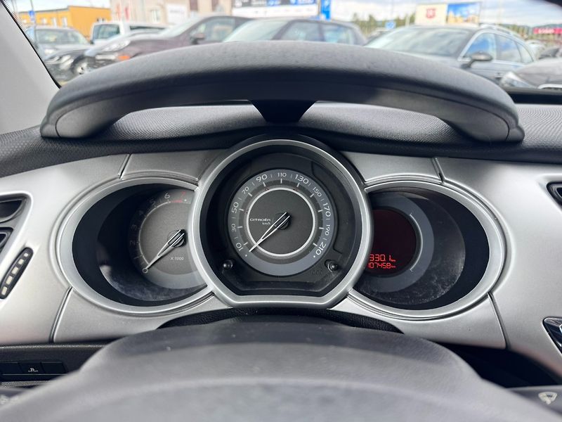 Citroën C3 (2012) 1,4i 70 KW KILOMETRY 2. MAJ - fotka 25 z 42