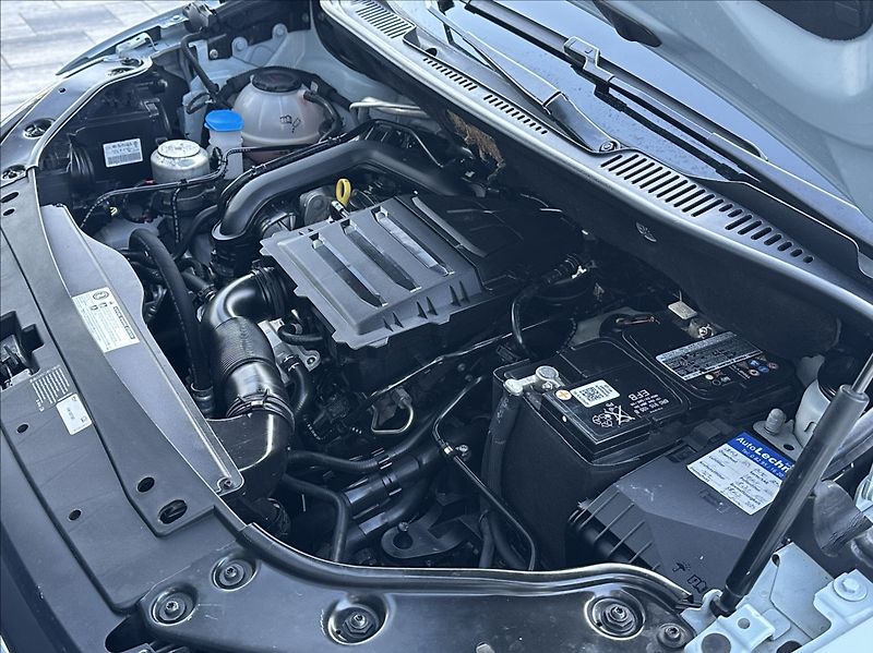 Volkswagen Caddy 1,0 TSI 102PS  Kombi Trendline - fotka 44 z 51