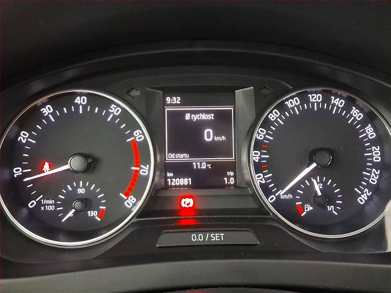 Škoda Rapid (2016) Spaceback 1.2 TSI, Serv.kniha - fotka 11 z 18