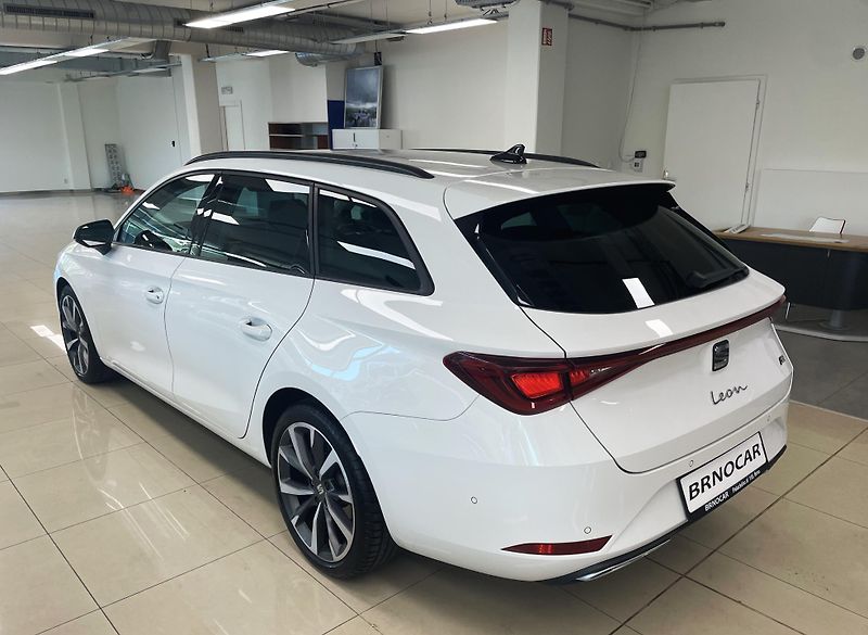 Seat Leon 2.0TDI 110 kW, FR, DSG, ST, ČR - fotka 4 z 27