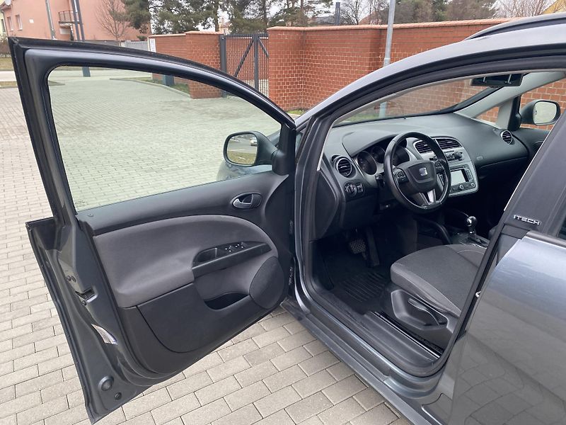 Seat Altea 1.6TDi, AUTOMAT,STYLE, VÝB.ST. - fotka 14 z 46