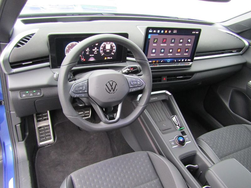 Volkswagen T-Roc R-Line 1,5 eTSI 110 kW 7DSG - fotka 5 z 30