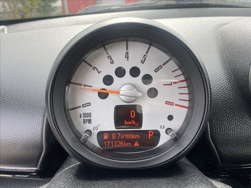 Mini Countryman 1,6 i 90kw Automat, odp. DPH - fotka 15 z 27