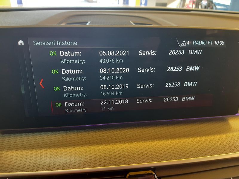 BMW Řada 5 520d XDRIVE M-PAKET - fotka 13 z 32