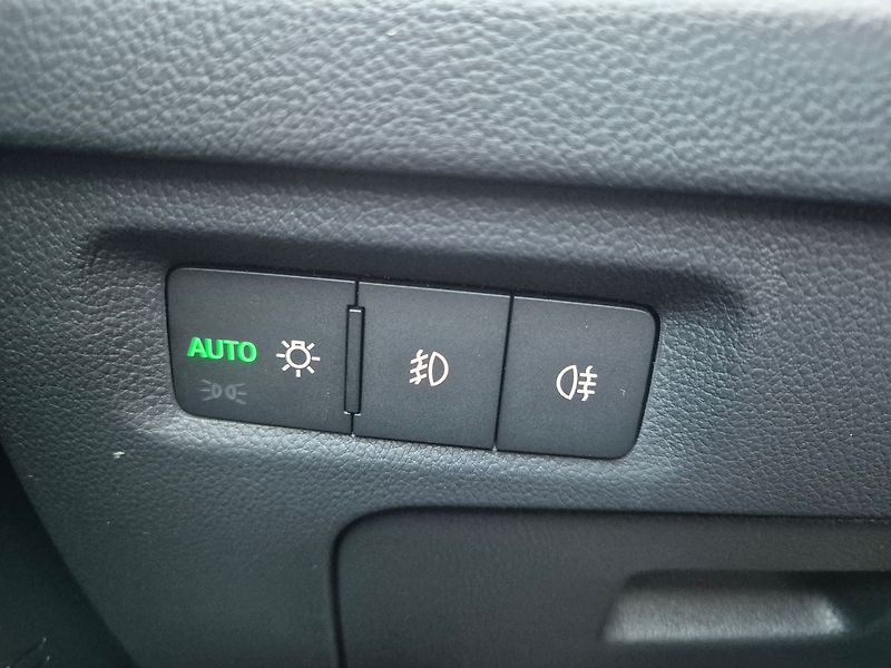 Škoda Octavia Combi 1,5 TSI e-TEC 110kW DSG - fotka 22 z 31