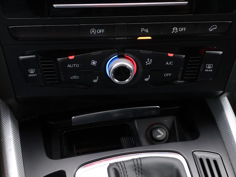 Audi Q5 2,0 TDI 140kW quattro S-Line - fotka 24 z 33