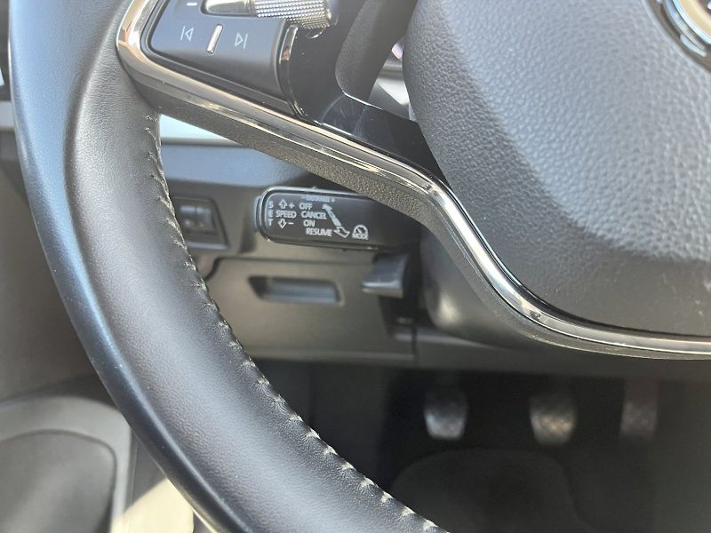 Škoda Kamiq (2021) AMBITION 1.5TSi 110kW M6F - fotka 19 z 23