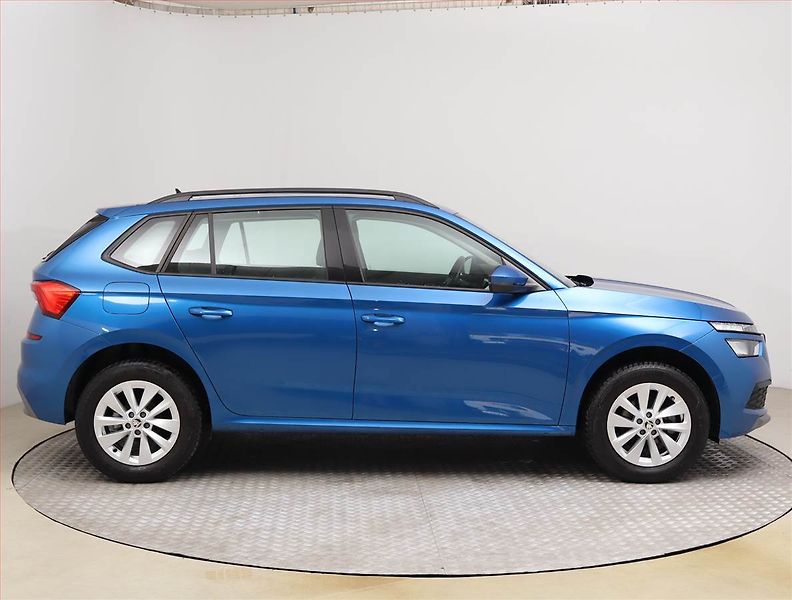 Škoda Kamiq (2023) Ambition Plus 1.0 TSI, ČR - fotka 6 z 17