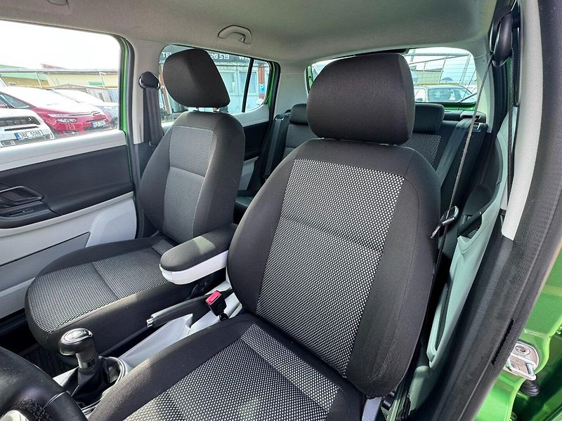 Škoda Fabia (2012) SCOUT 1,2 TSI 63 KW 2. MAJ - fotka 19 z 50