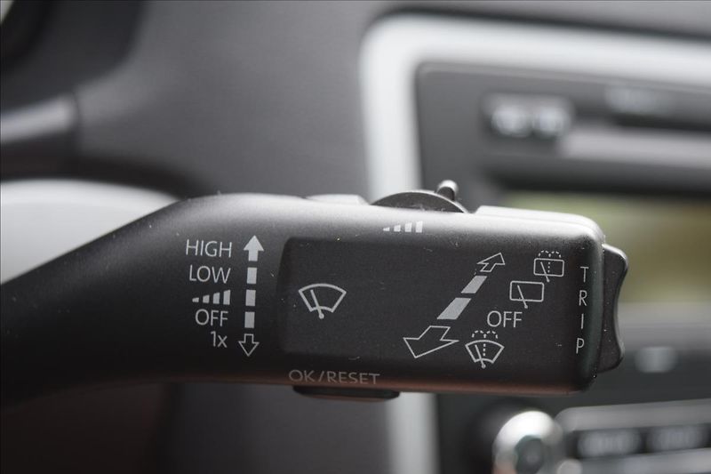 Škoda Octavia 1,2 TSI 77KW 2XKOLA XENONY - fotka 35 z 43