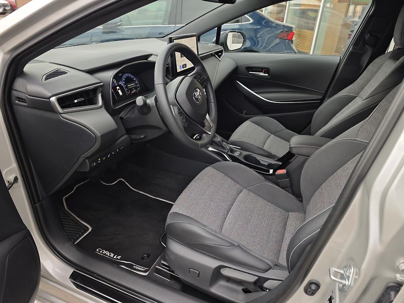 Toyota Corolla (2025) TS 1.8 HEV - STYLE - fotka 10 z 16