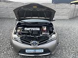 Toyota Auris 1.8i 16v HYBRID AUT NAVI CAM!! - náhled 62