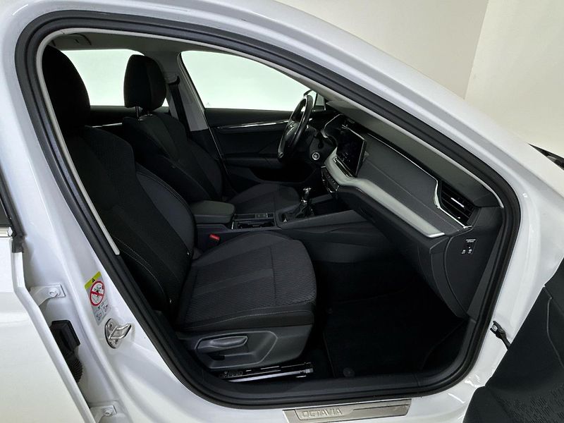 Škoda Octavia Style - fotka 9 z 27