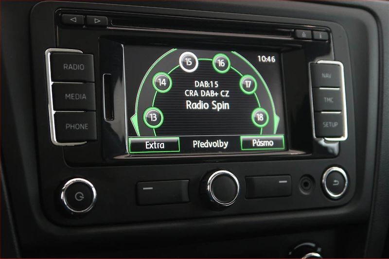 Škoda Rapid (2014) Spaceback 1.2 TSI, Navi - fotka 12 z 17