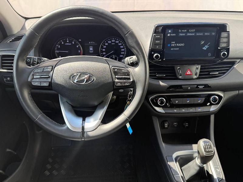Hyundai i30 (2021) 1.0 T-GDI 88 kW Family - fotka 5 z 20