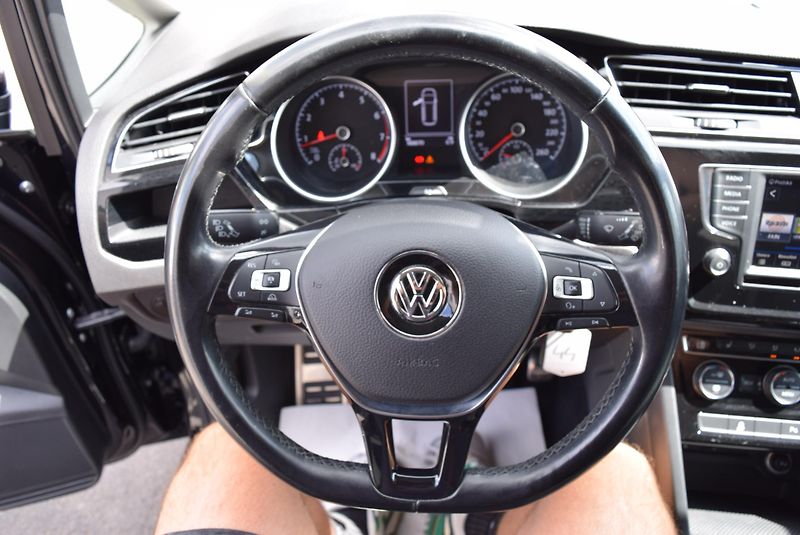 Volkswagen Touran (2017) 1.4TSI 110kw 7MÍST CLBMT NAVI - fotka 29 z 50