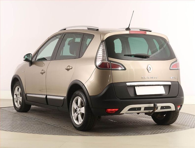 Renault Scénic (2013) BOSE 1.2 TCe, Navi, Tempomat - fotka 4 z 22