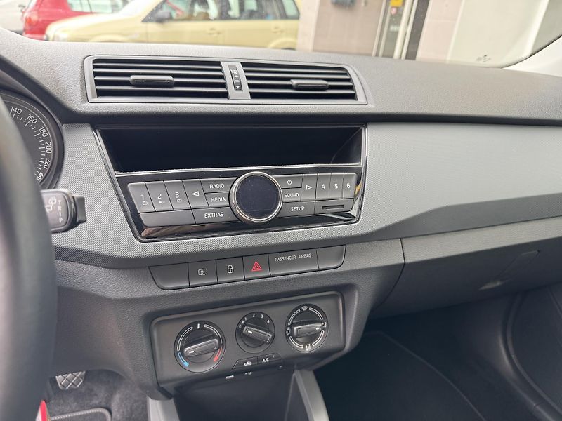 Škoda Fabia (2017) Combi 1.2TSI - fotka 12 z 22