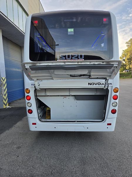 Isuzu ISUZU Novo Ultra CLASS II  - fotka 16 z 18