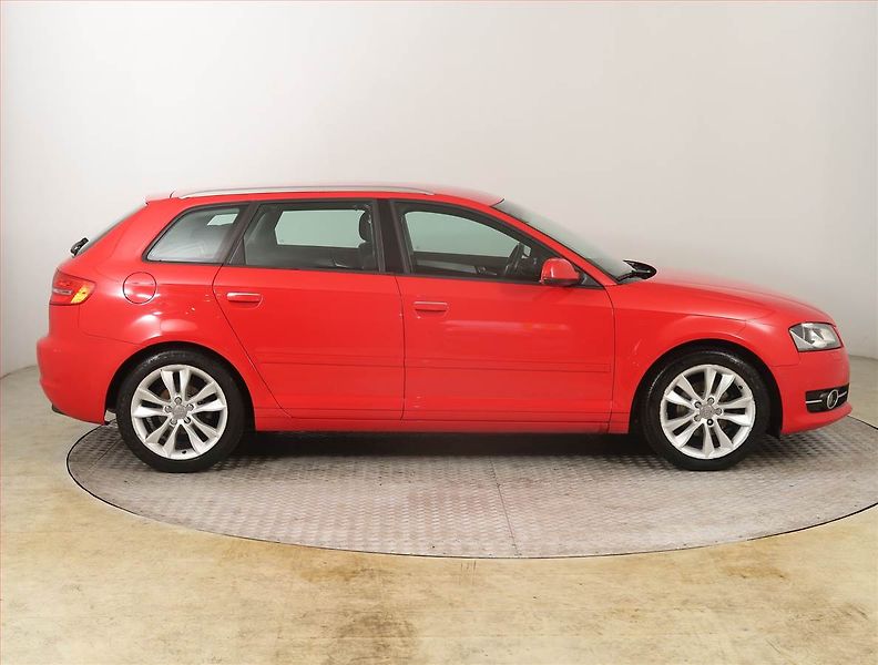 Audi A3 (2012) 1.2 TFSI, Automat, Serv.kniha - fotka 6 z 17