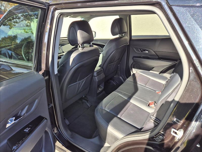 SsangYong Korando 1,6 XDi Sapphire 4x4 Aut. LED - fotka 14 z 38