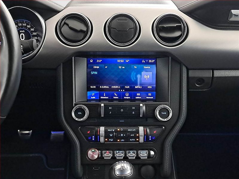 Ford Mustang (2023) GT V8 5.0 - fotka 12 z 18