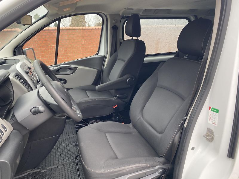 Renault Trafic (2019) 1.6DCi, 5-MÍST, 1.MAJ.ČR!! - fotka 16 z 42