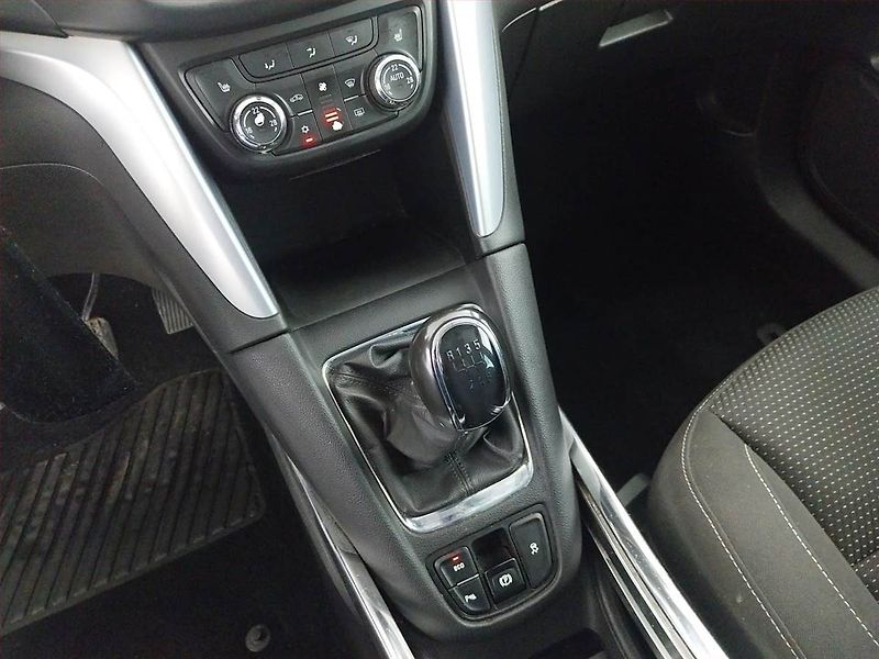 Opel Zafira (2014) 1.6 CDTI, Navi, Tempomat - fotka 13 z 16