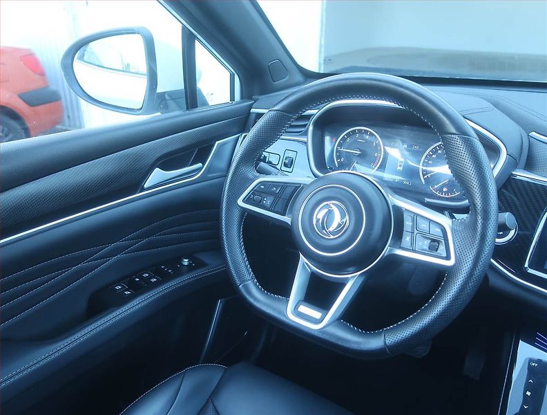 Dongfeng Fengon 5 (2023) Classic + 1.5 Turbo - fotka 7 z 17