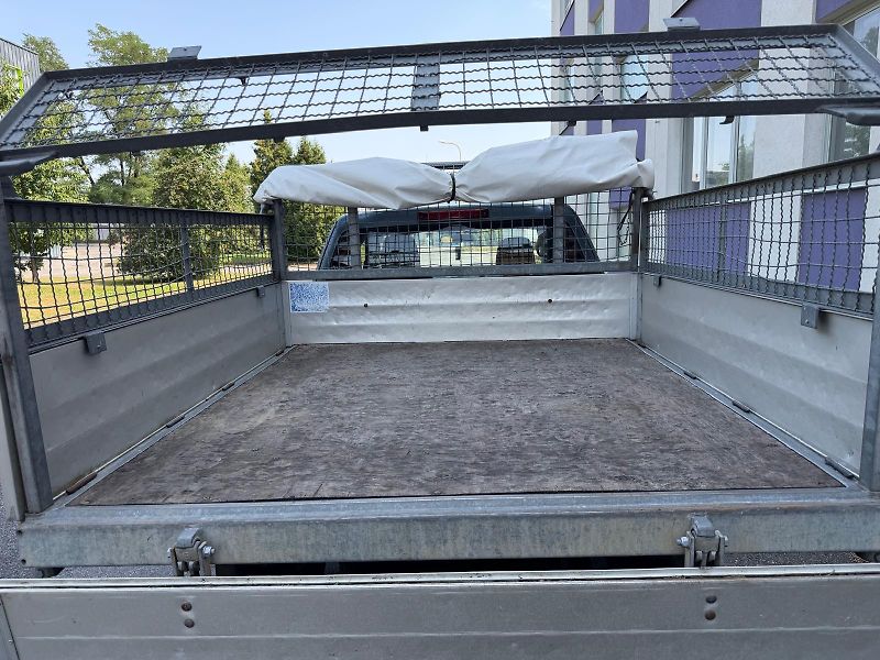 Isuzu D-Max 2,5 TD TT 4x4 / 3 - sklopka  - fotka 28 z 28