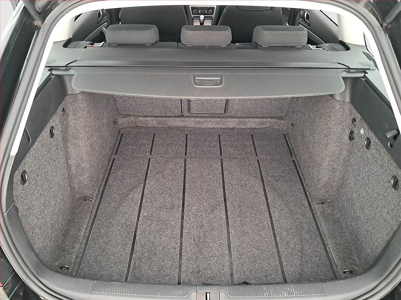 Škoda Octavia (2009) 2.0 TDI, 4X4, Xenony - fotka 14 z 16
