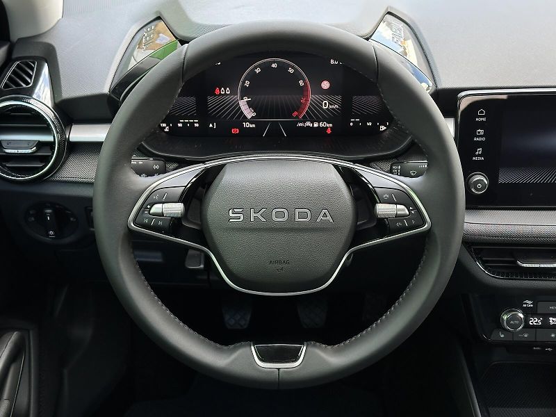 Škoda Fabia 1.0TSi Selection 95PS LED V.Co - fotka 17 z 37