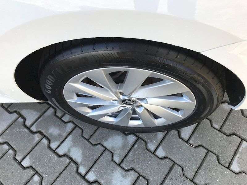 Škoda Octavia (2024) COM M-HEV STY PLUS TS110/1.5A7 - fotka 13 z 27