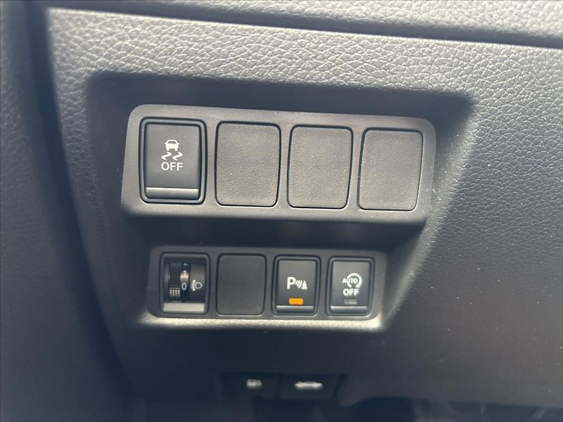 Nissan X-Trail 1,6 D PLNÝ SERVIS 360° PANORAM - fotka 30 z 44