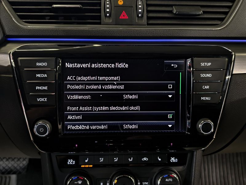 Škoda Superb 2.0 TDi 140kW 4x4 DSG STYLE - fotka 16 z 25