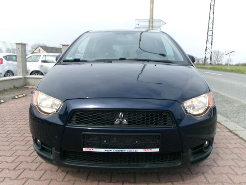 Mitsubishi Colt (2012) 1,3i - ZADÁNO  - fotka 3 z 25