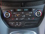 Ford Kuga (2019) 1.5 EB, AC, navi, park.asist - náhled 14